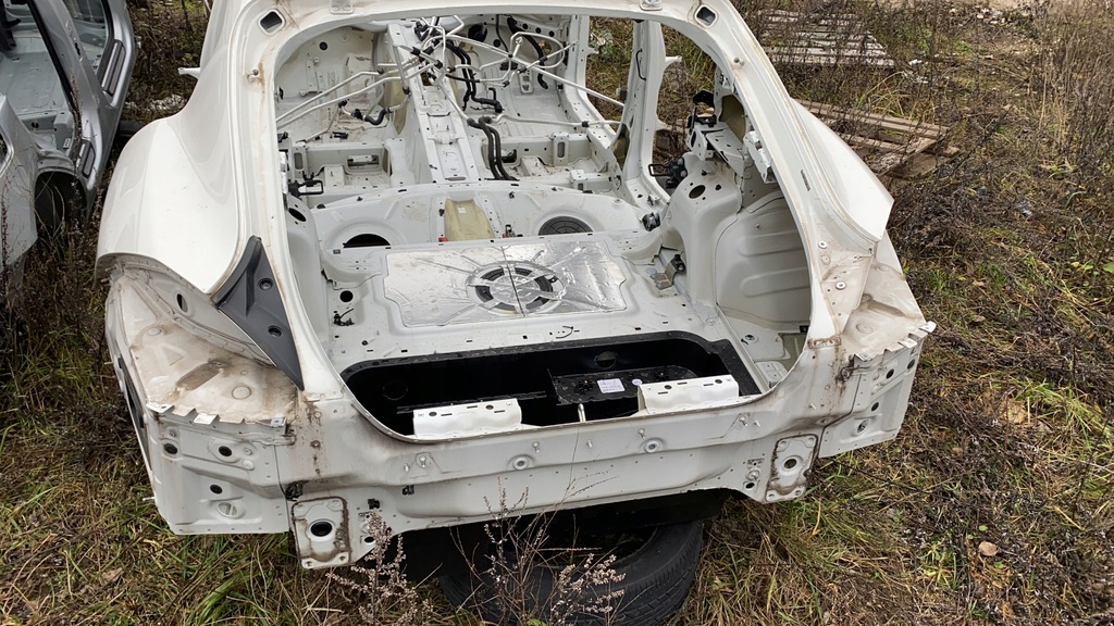 фото №1, Porsche panamera 970 чверть задня перед дах