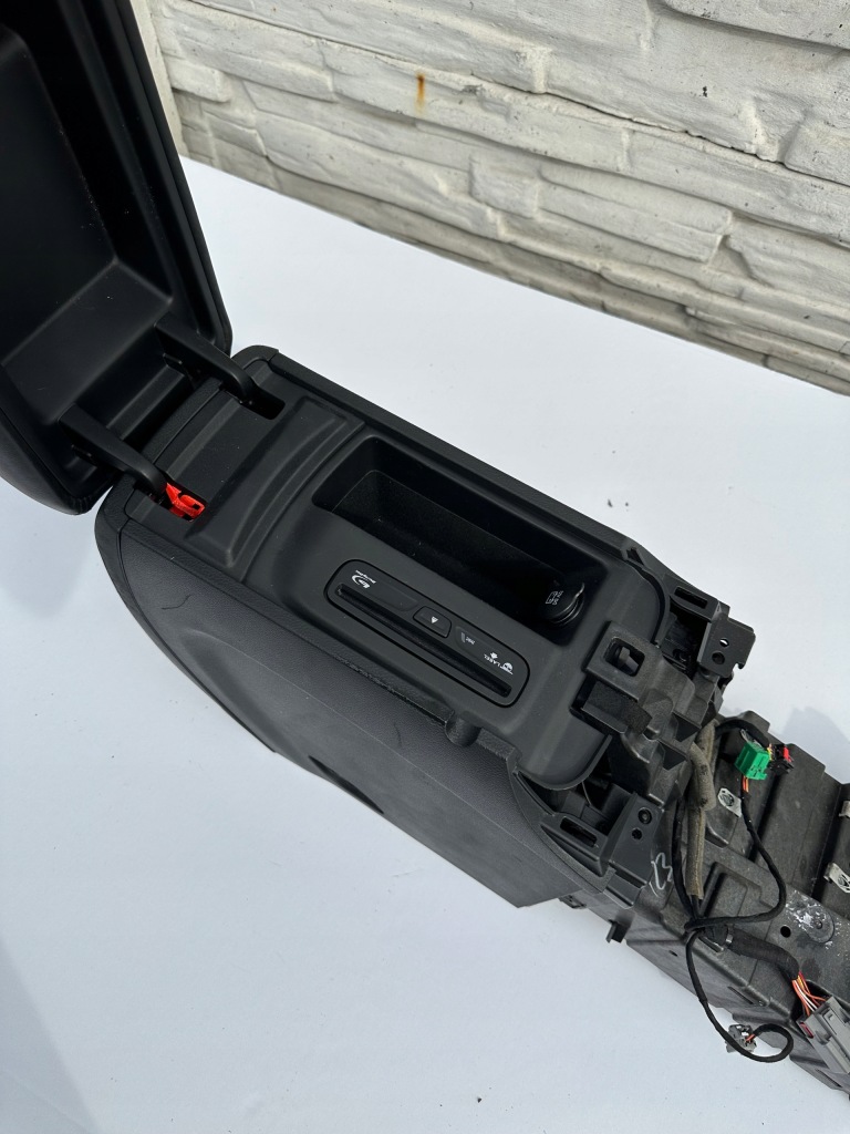 фото №6, Grand cherokee wk2 подлокотник подогрев сиденья задняя