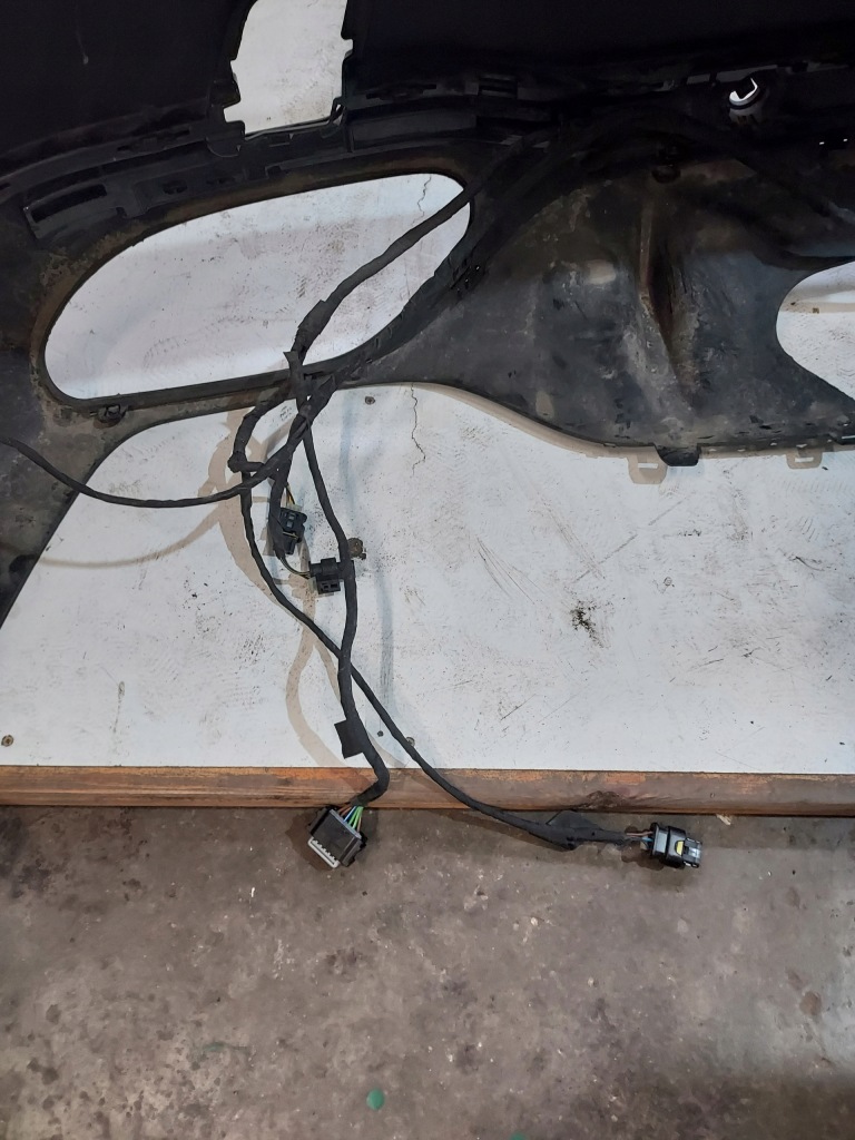 фото №8, Бампер жгут mercedes w213 amg kombi hybrid задняя nr m256