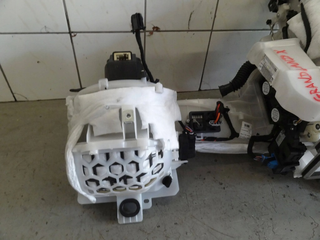 фото №13, Opel grandland x 2109 1.2 t отопитель комплектная 9675402680