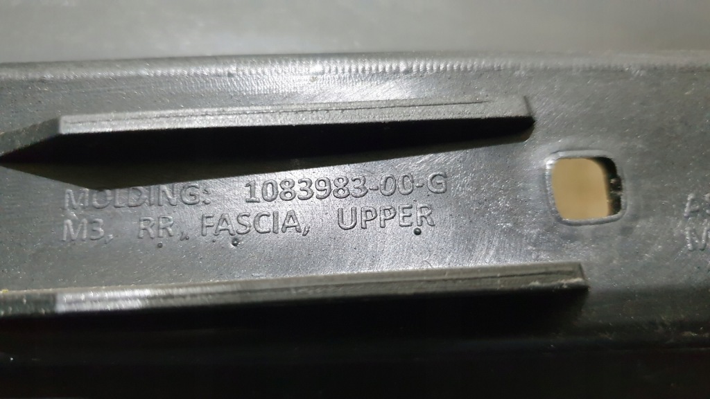 Купити Бампер задній задній tesla 3 17- 1083983-00-g