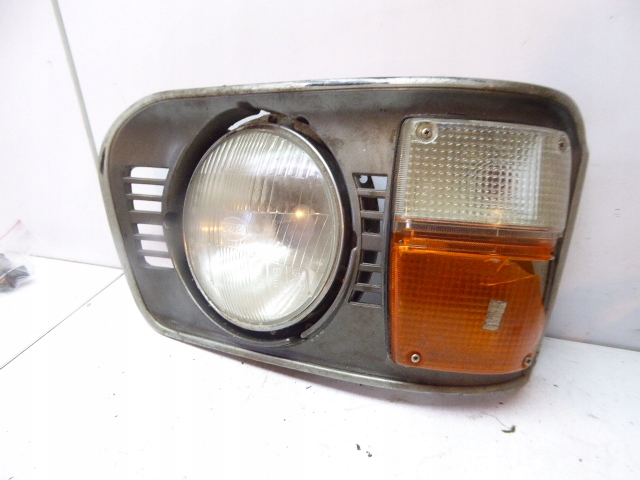 фото №1, Toyota hiace лампа фара левый