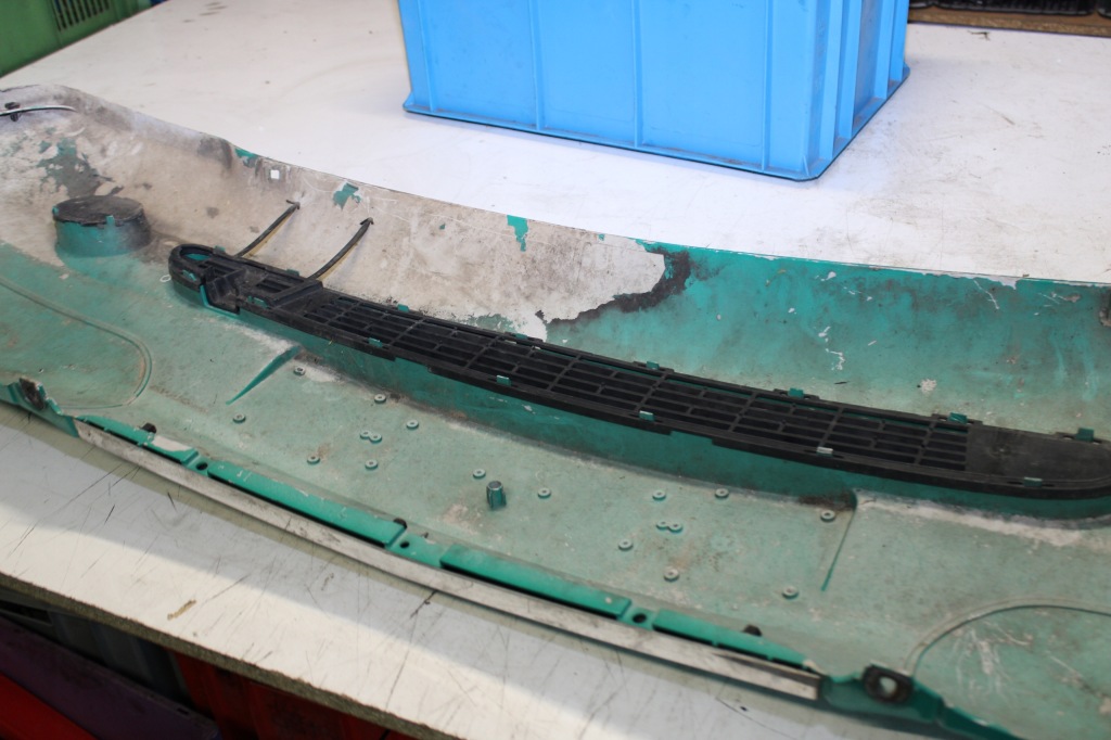 Mercedes aklasa a168 w168 бампер передний перед с Разборки