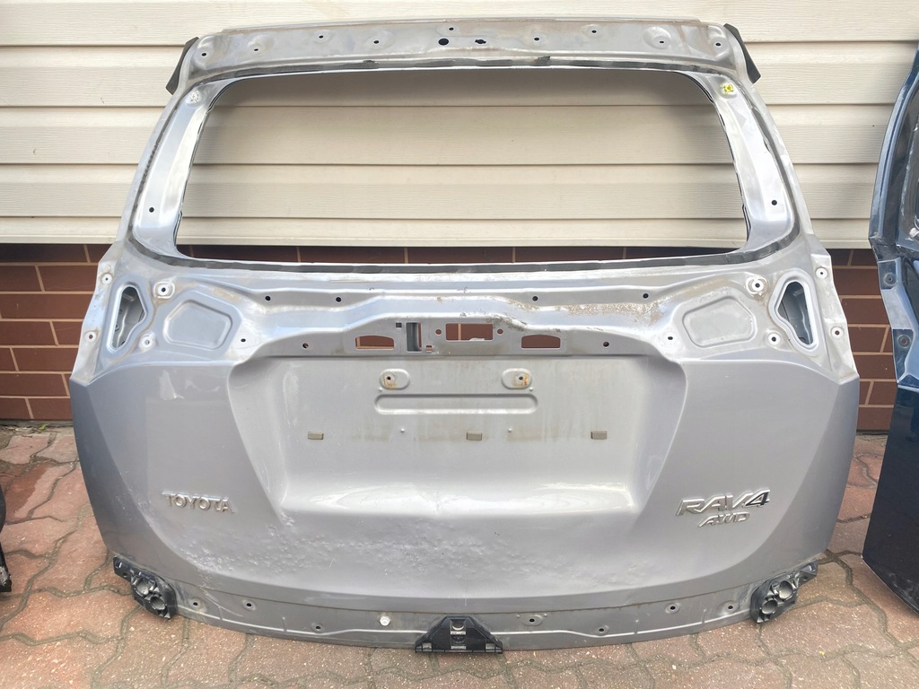 фото №1, Toyota rav4 lift 2015-2019 крышка багажника задняя