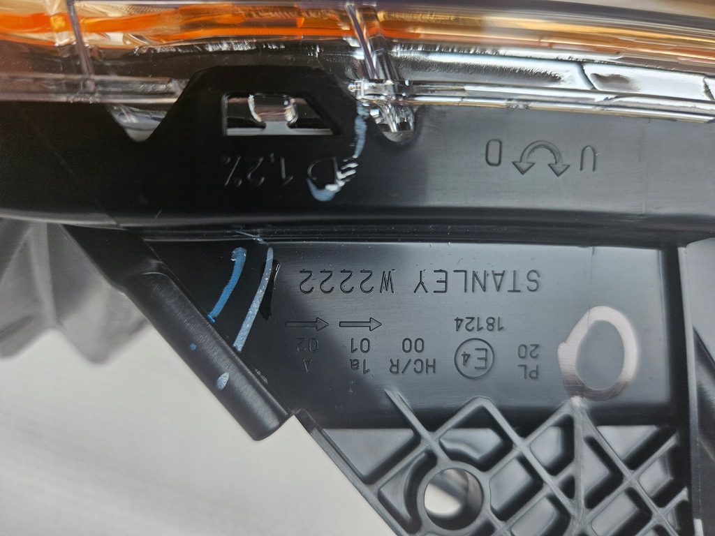 фото №10, Mitsubishi l200 fiat fullback лампа права nowa oryg 8301c738