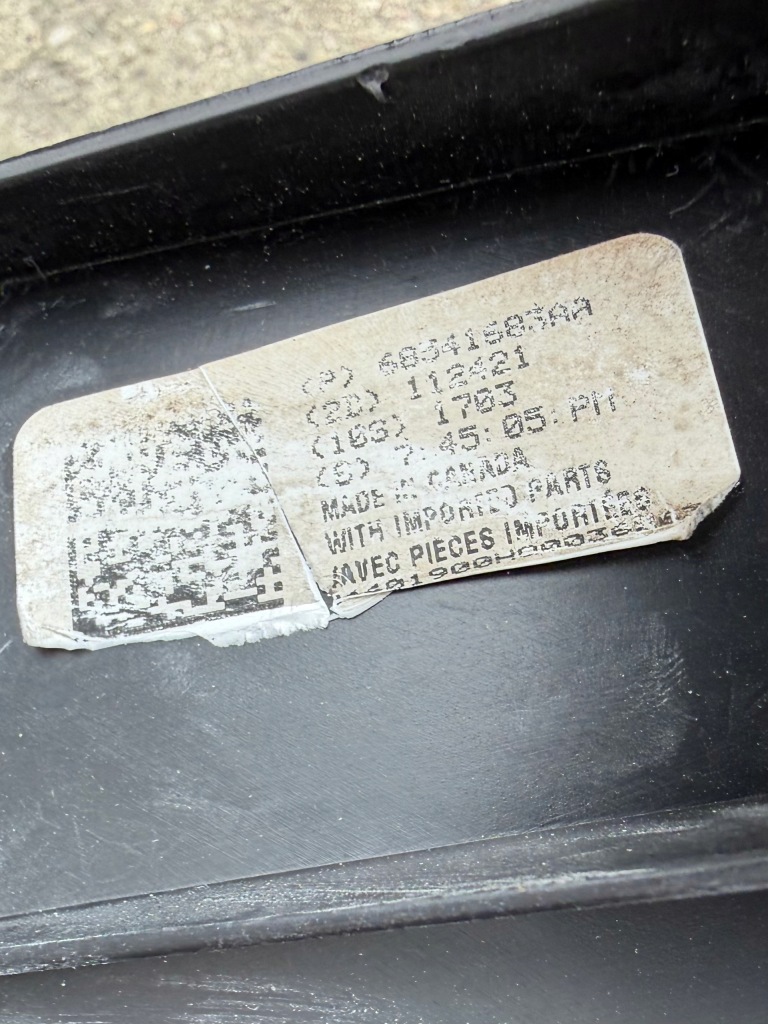 Фара передняя правый  левая dodge charger bi ксенон led cale в хорошем состоянии комплект Оригинал