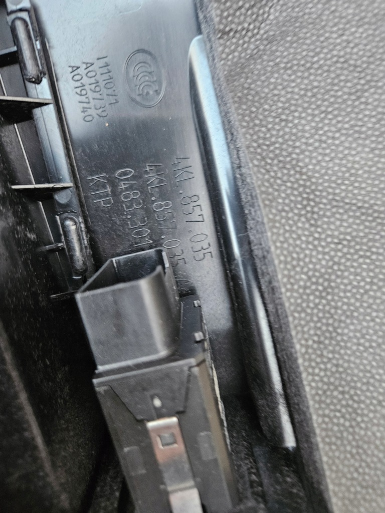 фото №10, Бардачок пасажира szary audi e-tron q8 4ke 4kl857035