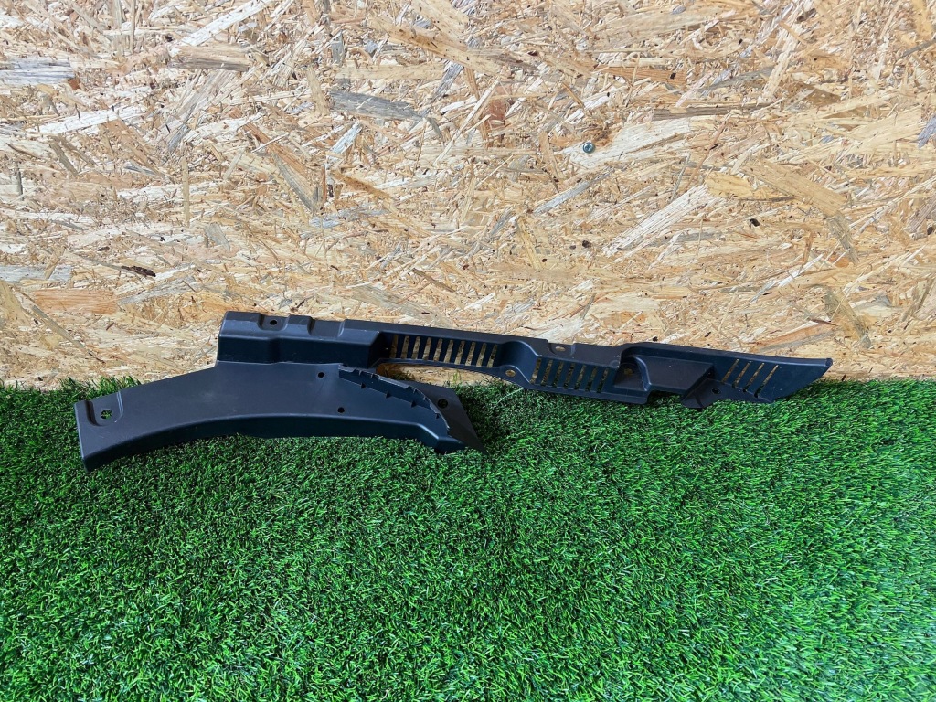 фото №1, Volvo xc60 ii захист накладка крила правий перед