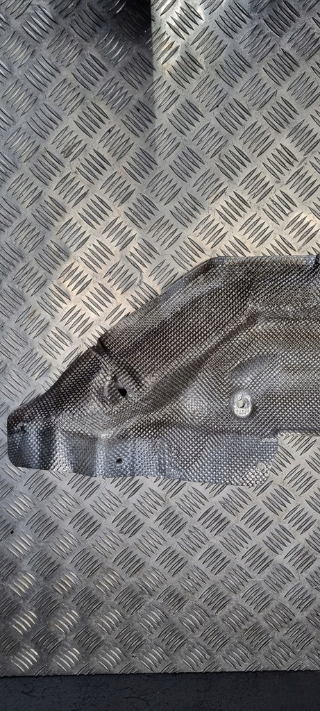 фото №6, Mercedes w206 защита тепловая dół правая a2066820001