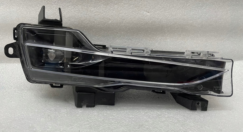 Купить Противотуманная фара правый led tesla y model 3 рестайлинг  drl