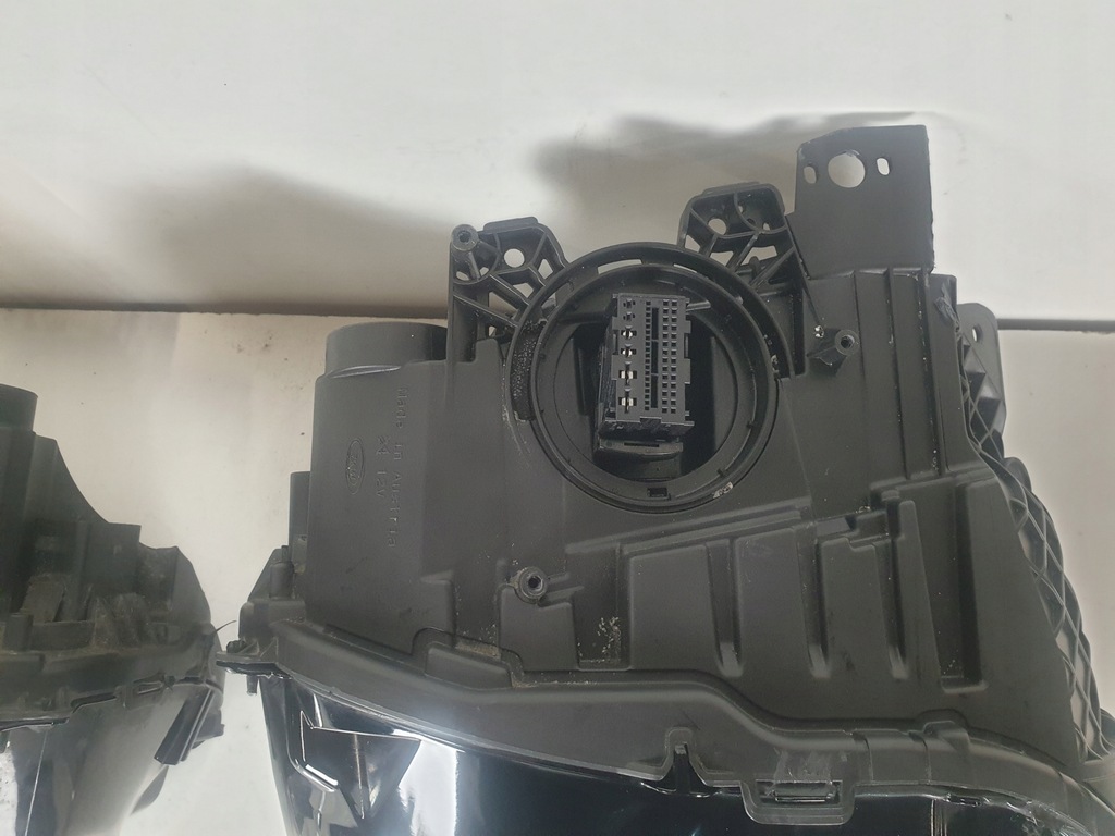 фото №11, Porsche taycan 9j1 комплект лампа full led pdls+