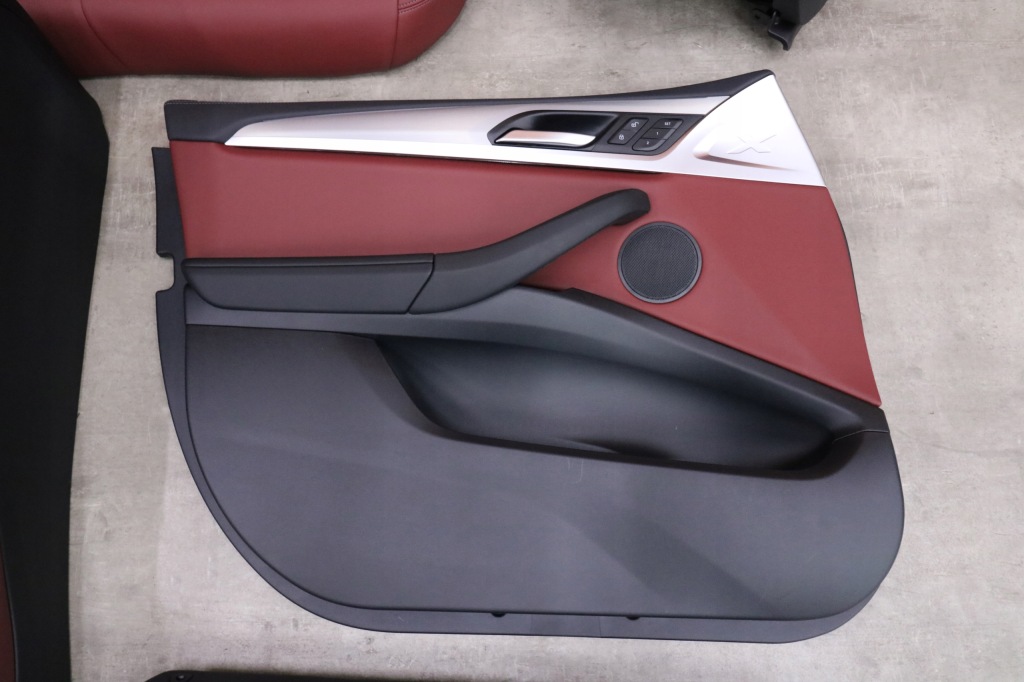 Bmw x4 g02 lci салон сидіння заднє сидіння обшивки sport tacora rot пам'ять 26 km ! Доставка