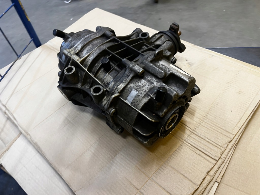 Купить Мост дифференциал дифференциал задний  mercedes a klasa w177 a45s a45 s amg