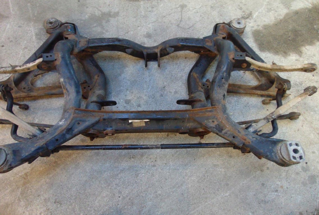 фото №1, Audi q7 задня балка