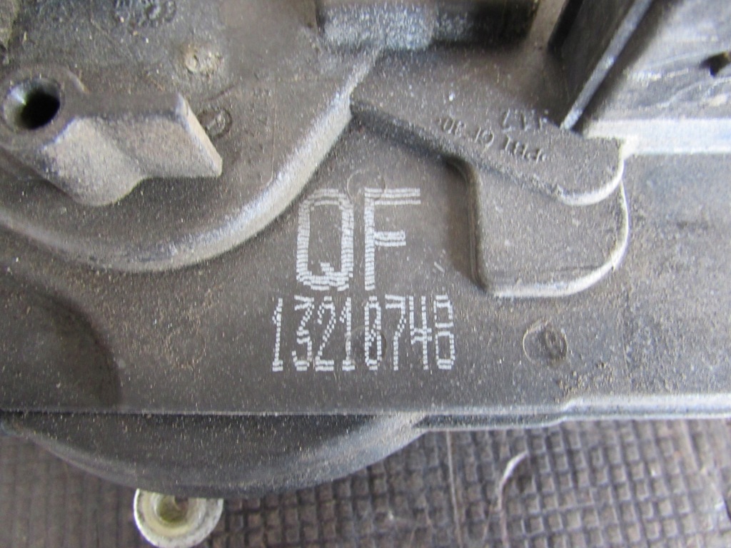 Замок левый перед opel zafira b 05-08r 1.6b 13210748 с Разборки