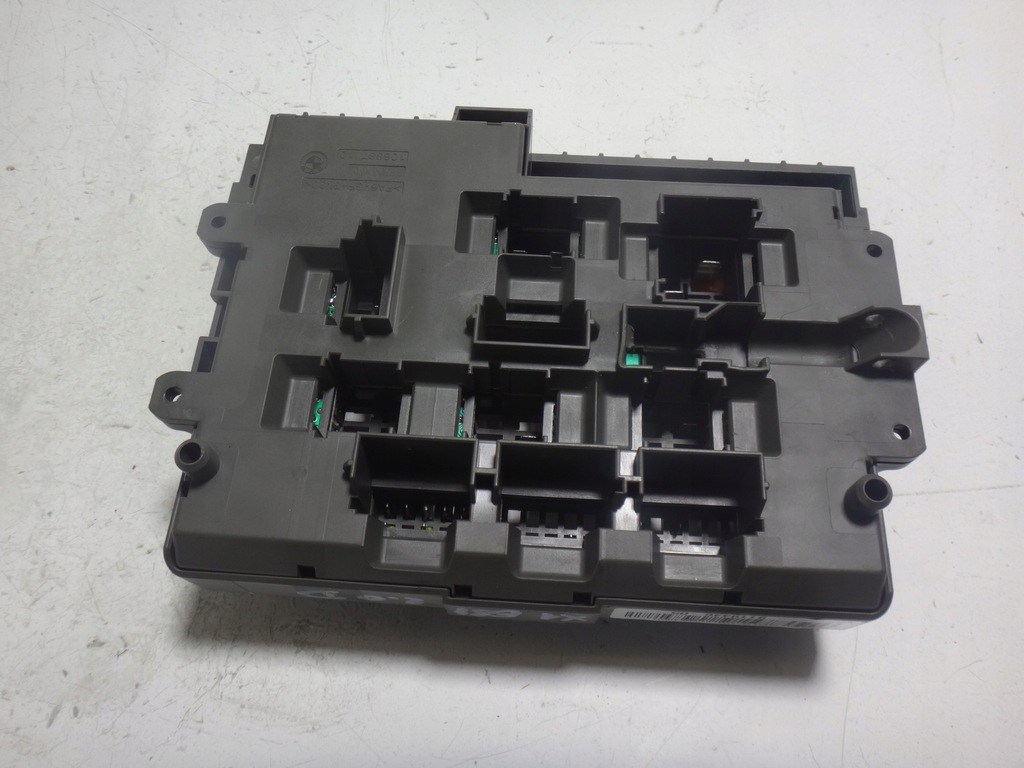 фото №10, Коробка предохранителей bsi bmw e81 e82 e87 e88 e90 e91 e92 e93 x1 e84