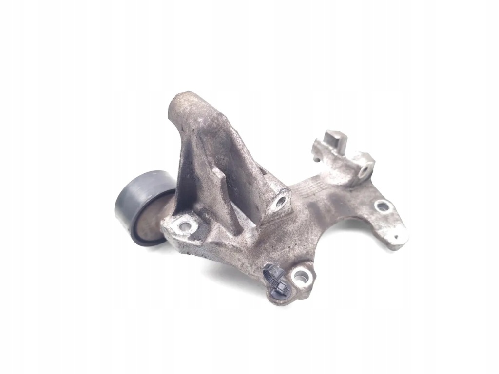 Купити Nissan qashqai кронштейн генератора 1.2 dig-t бензин 85kw 115 hp 2016