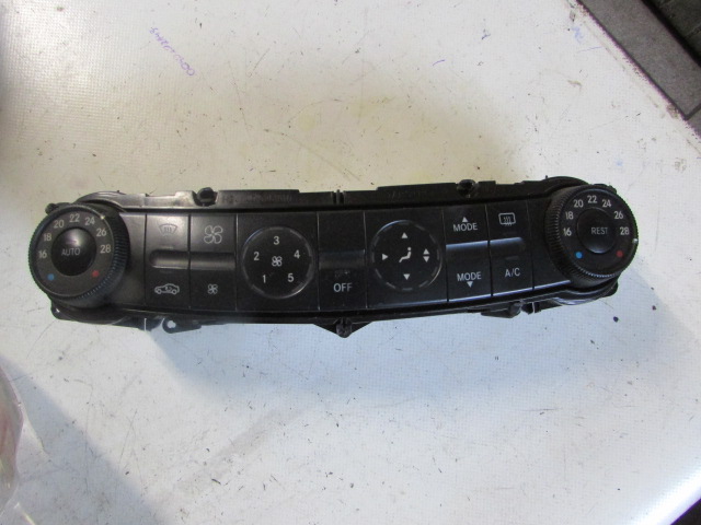 фото №1, Панель обдув mercedes w211