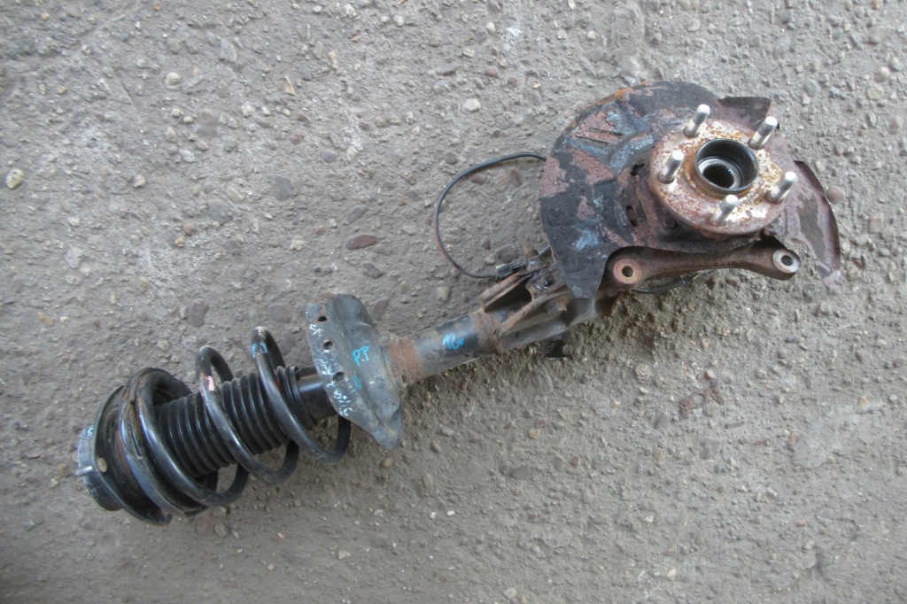 фото №1, Subaru xv 2.0d амортизационная стойка правый перед 20310fj080