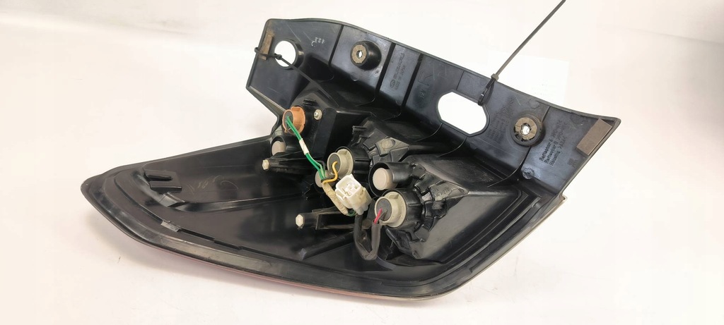 фото №7, Лампа левая задняя 220-20046 subaru forester