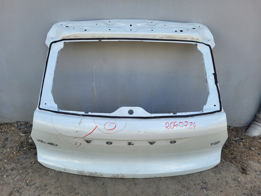 фото №1, Крышка багажника volvo xc40