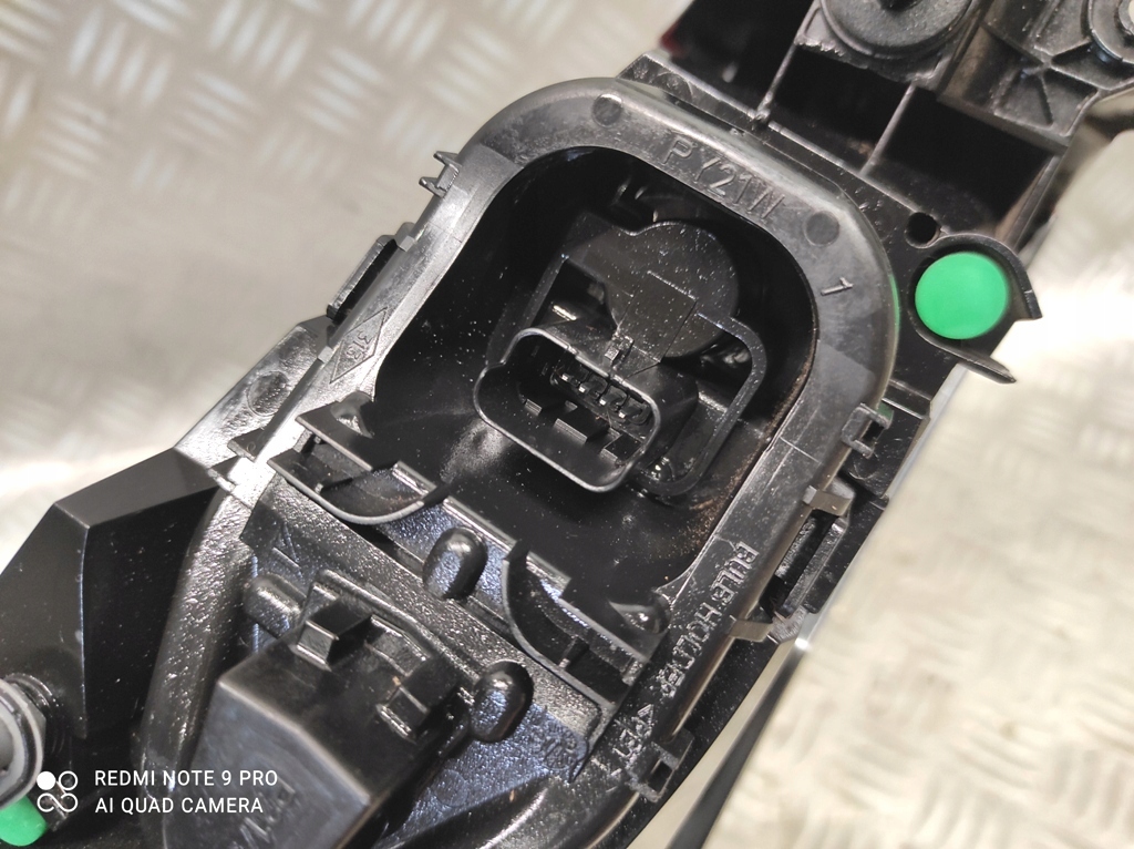 фото №9, Лампа правая задняя задняя renault clio iv хэтчбек