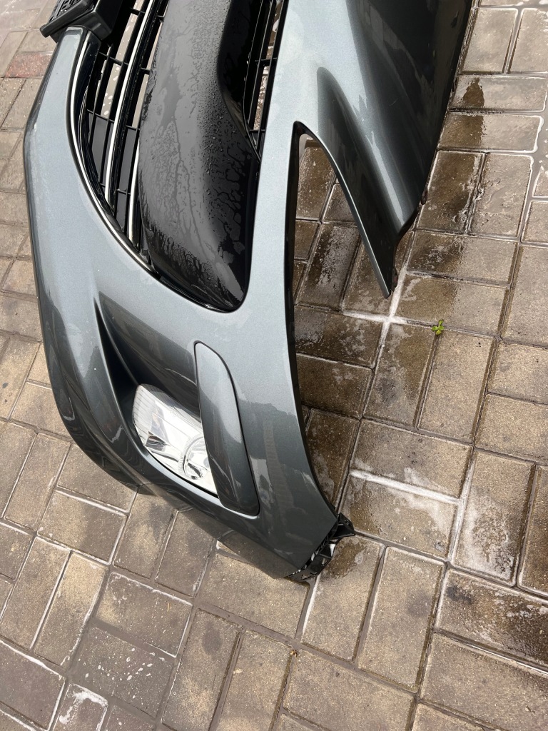 Peugeot 308 рестайлинг  бампер перед передний комплектный  szary ktp Оригинал