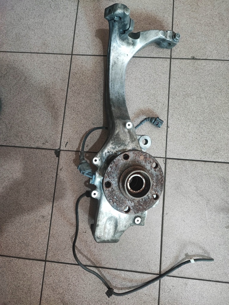 фото №1, Ступиця поворотний кулак ліва перед audi a8 d3