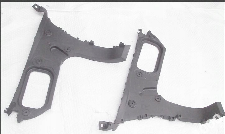 фото №1, Audi q7 направляющая бампера задняя правый левый оригинал