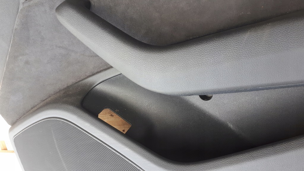 фото №7, A4 b9 8w s4 обшивка двері правий перед alcantara uk