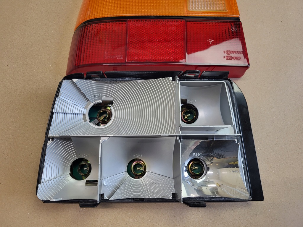 фото №12, Лампа ліва задня комплектна вкладиш fiat croma 85-91- nowa оригінальна