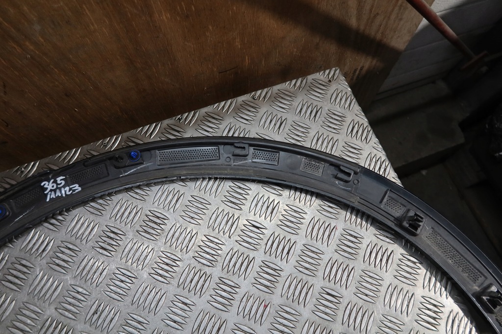 фото №11, Молдинг крыла правый задняя audi q3 965059rh4