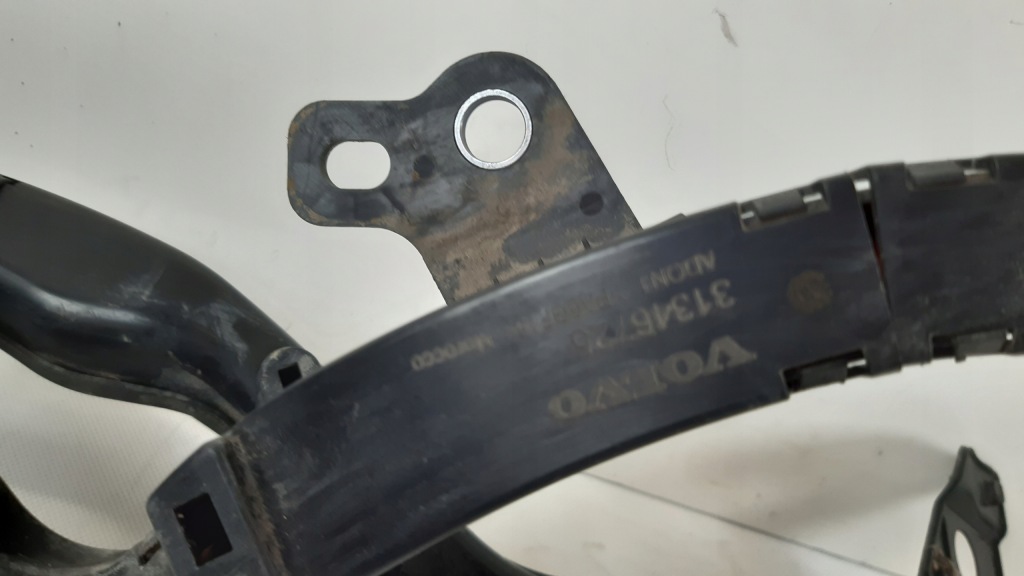 Volvo v60 2 2.0 d4 клемма шланг аккумулятор 31346724, 31346725 Цена