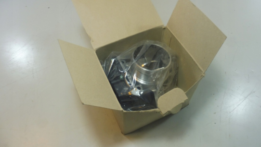 фото №8, Дроссельная заслонка воздуха vw crafter t5 076128063a