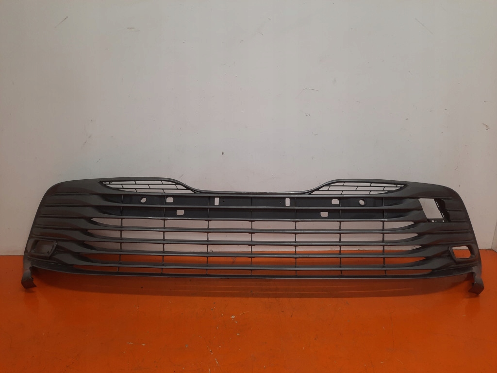 фото №1, Toyota camry viii 17- решітка радіатора / решітка радіатора 53113-33020