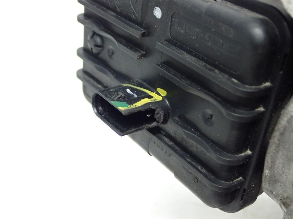 Двигатель zk01 коробка передач передач e-rifter e-partner e-berlingo 136km 23r fv Цена