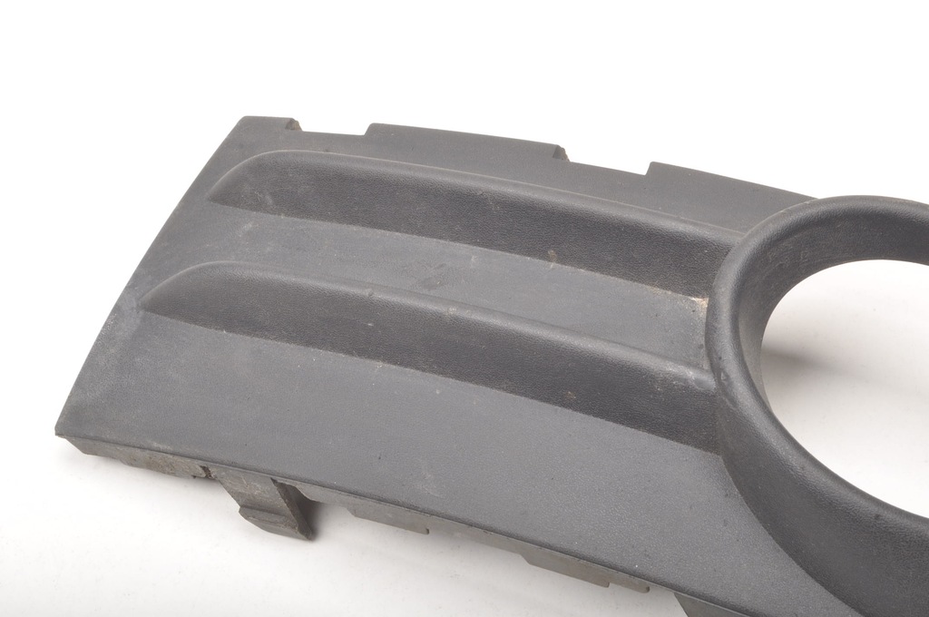 фото №4, Volvo c30 рамка решётка противотуманной фары левая 30657195