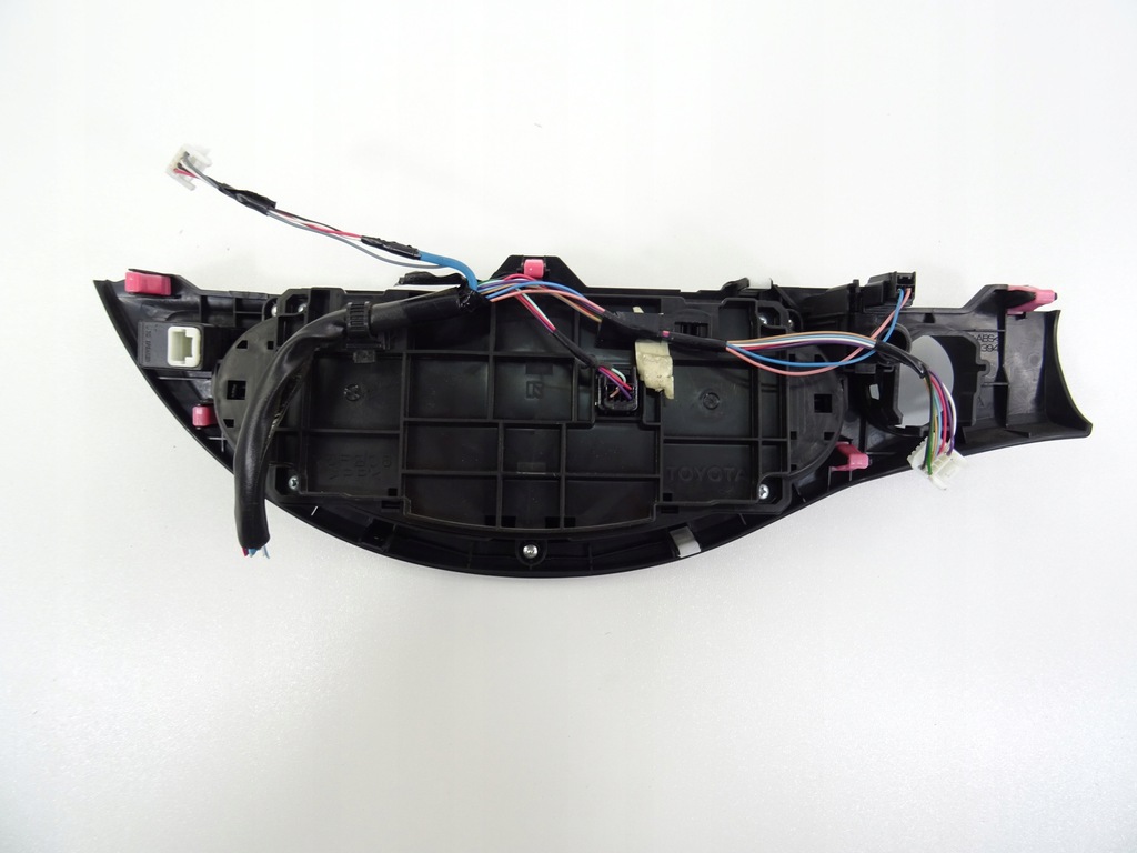 фото №8, Yaris iii lift панель кондиционера 55900-0d800