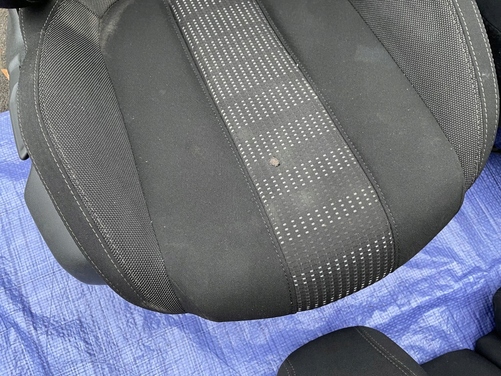 фото №7, Peugeot 308 t9 хетчбек сидіння задня заднє сидіння ремені заскочки