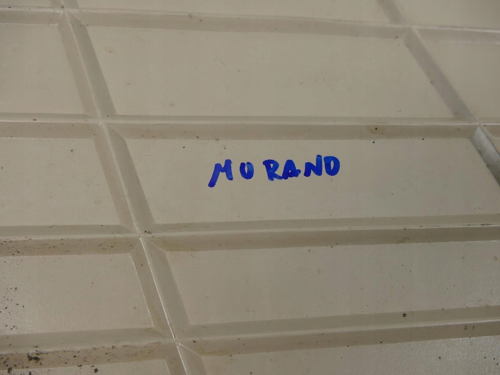 фото №7, Nissan murano z50 пол обшивка багажника резиновый элемент