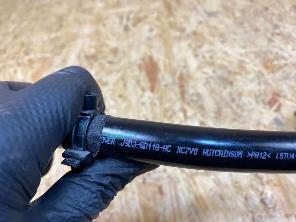 фото №16, Wąż труба шланг wody jaguar i-pace x590 j9d3-8d118-ac 2018-