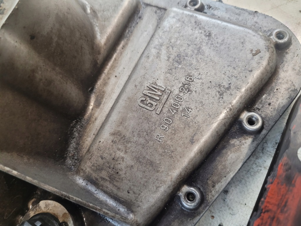 Піддон піддон масляна оригінальний номер r90400216 opel omega b 2.5b Недорого