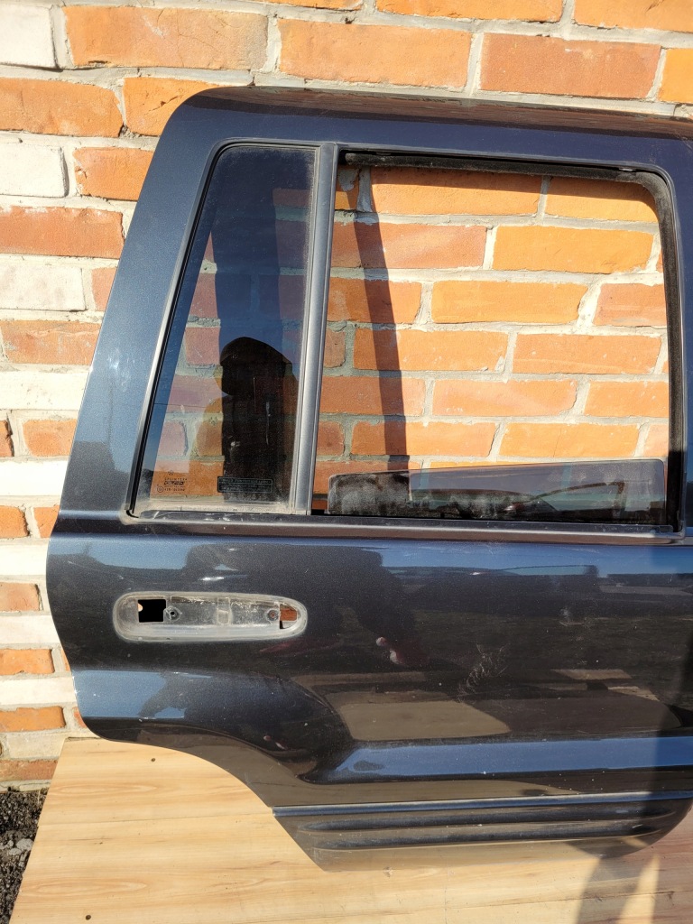 Jeep grand cherokee wj 99-04 дверей правий задній Недорого