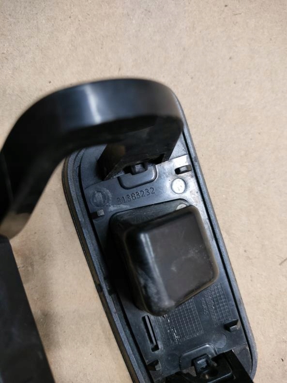 фото №6, Cena za 1 szt volvo s90 v90 2016- заглушка бампера левая оригинальный номер