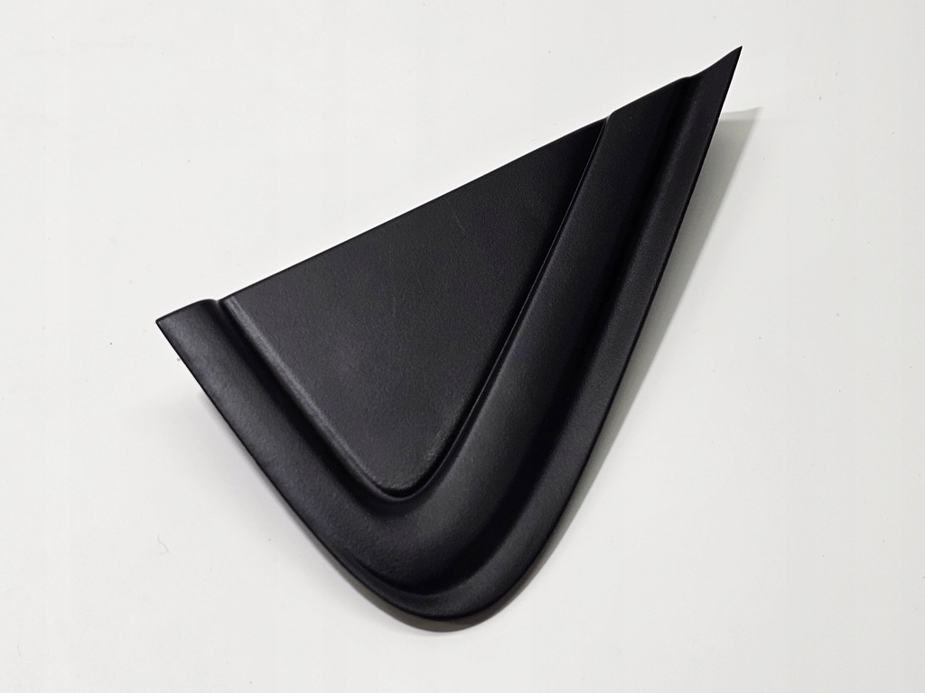 фото №1, Треугольник заглушка крыла левый задняя renault twingo iii #4707