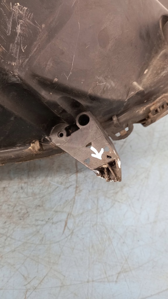 фото №3, Фара левый nissan micra 1.2b 04r