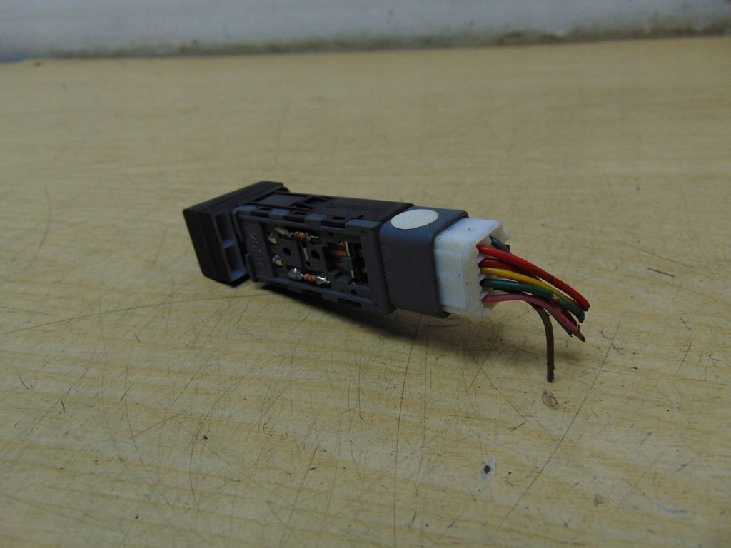 фото №5, Вимикач підігрів сидіння hyundai h1 2007