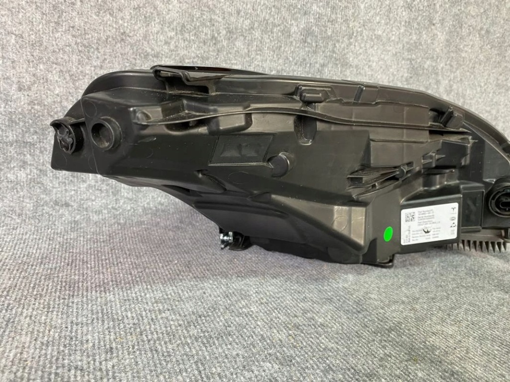 Фара фара передняя левая - tesla model 3 / y full led 17- Доставка