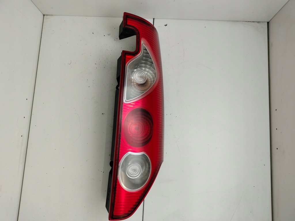 фото №1, Лампа правый задняя renault kangoo ii 08-13 створка
