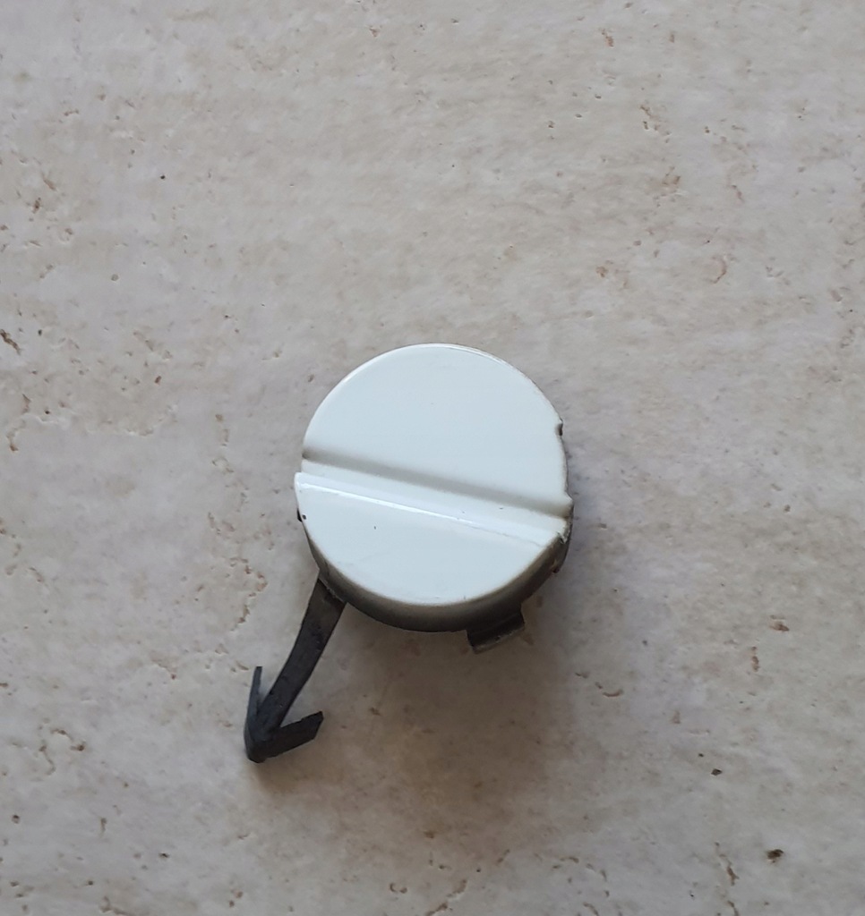 фото №1, Renault twingo 2 ii gt заглушка фаркоп бампера перед 06/10 ba63?